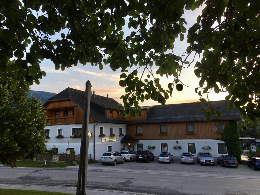 Gasthof Grabenwirt Irdning Exterior foto