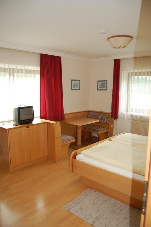 Gasthof Grabenwirt Irdning Habitación foto