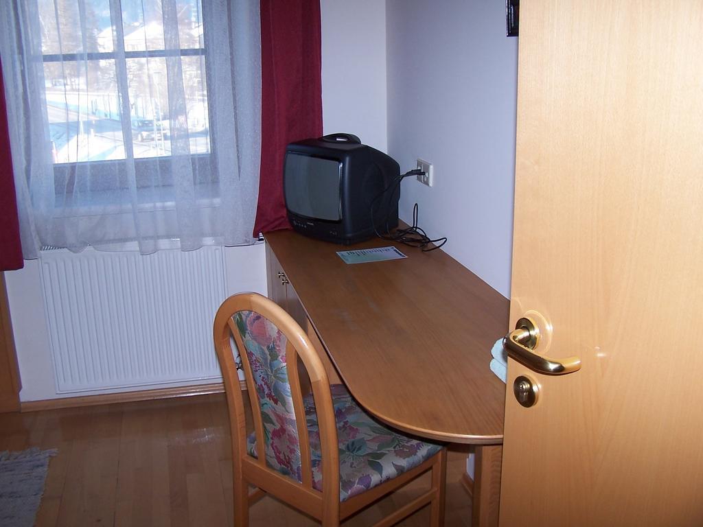 Gasthof Grabenwirt Irdning Habitación foto
