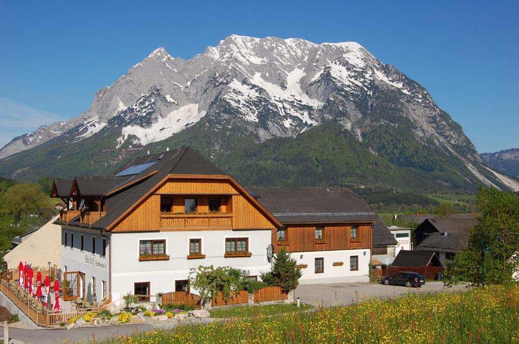 Gasthof Grabenwirt Irdning Exterior foto